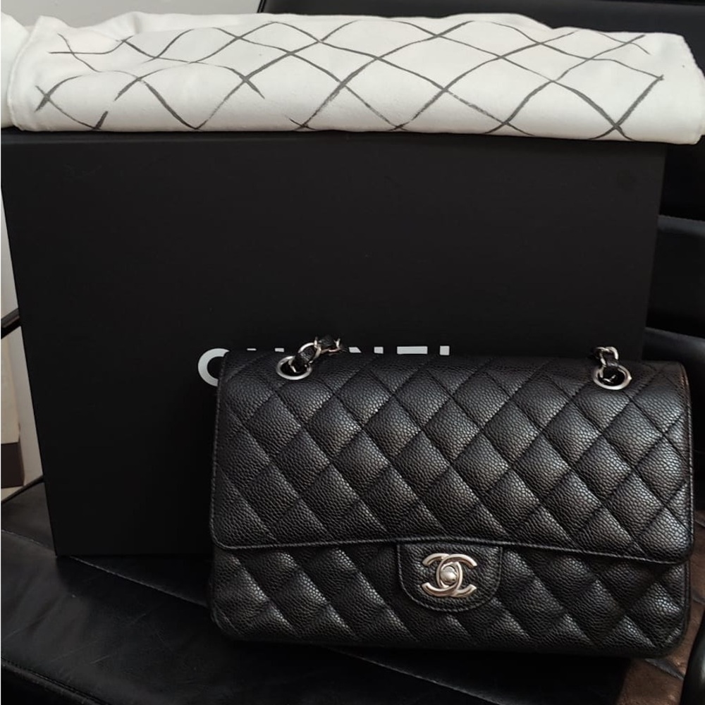 Chanel Black and Burgundy Leather Shoulder Bag